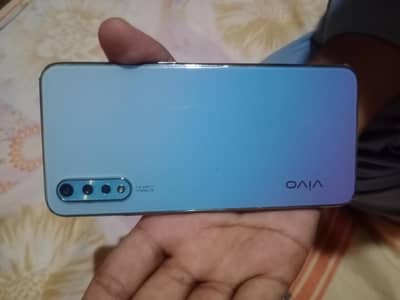 Vivo S1