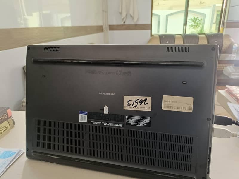 Dell Precision 7540 1