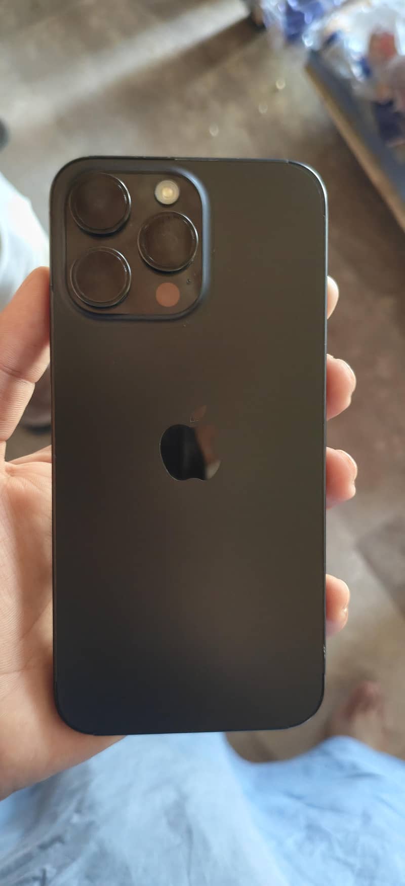 Apple iPhone 15 Pro Max 0