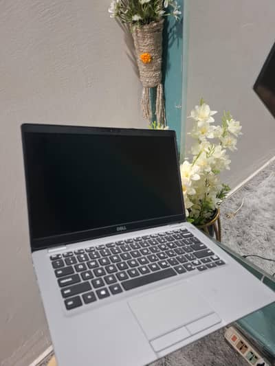 Dell latitude 5310 Core i5 10gen 8/256
