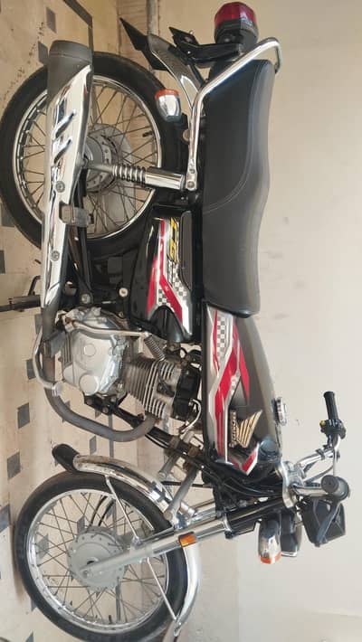 Honda CG 125 2024 model neat and clean condition,well maintained.