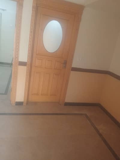 10marla 3beds DD TV lounge kitchen attached baths neat clean upper portion for rent in G 13 4 islamabad
