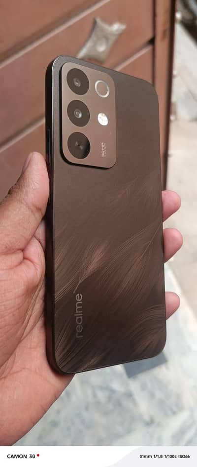 Realme C85