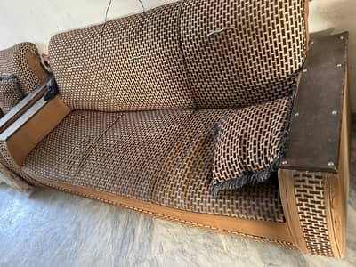 5 Seater Sofa in Good Condition