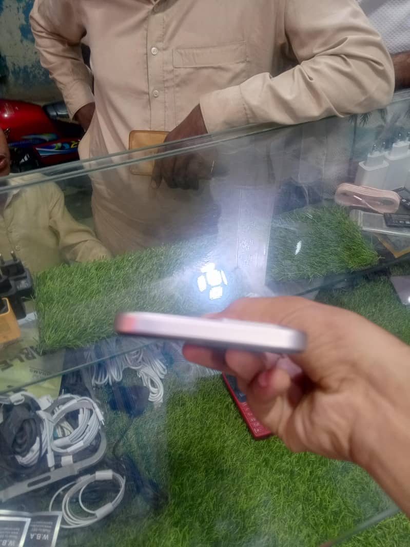 OPPO A6 3