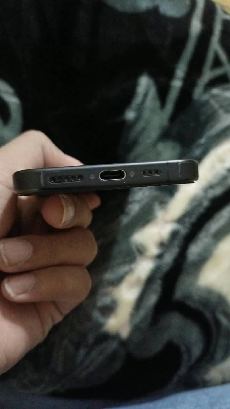 Apple iPhone 15 Pro 5