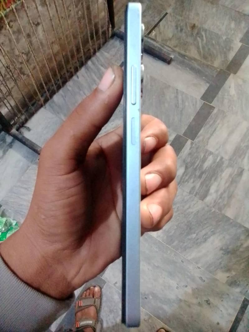 Realme Note 60 6