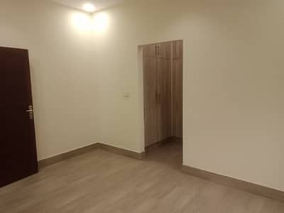 10 Marla House For Sale In Rs. 55000000 Only