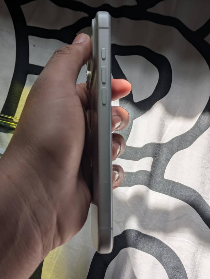 Apple iPhone 17 Pro Max 5
