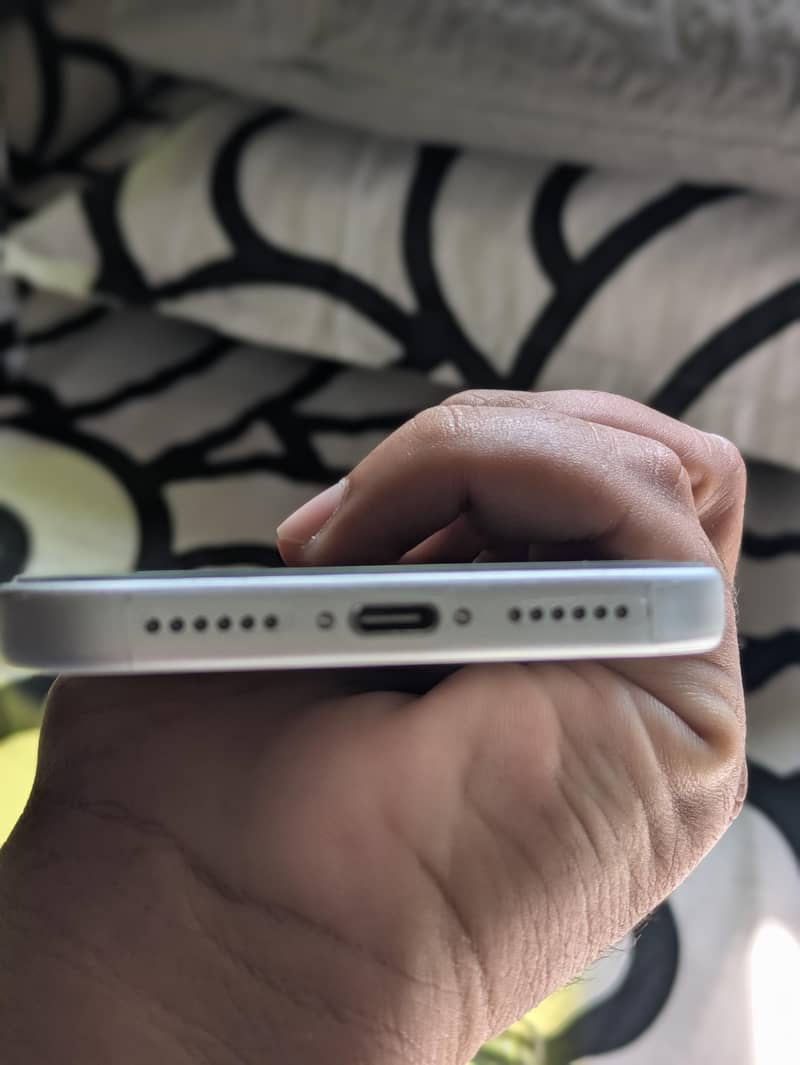 Apple iPhone 17 Pro Max 7