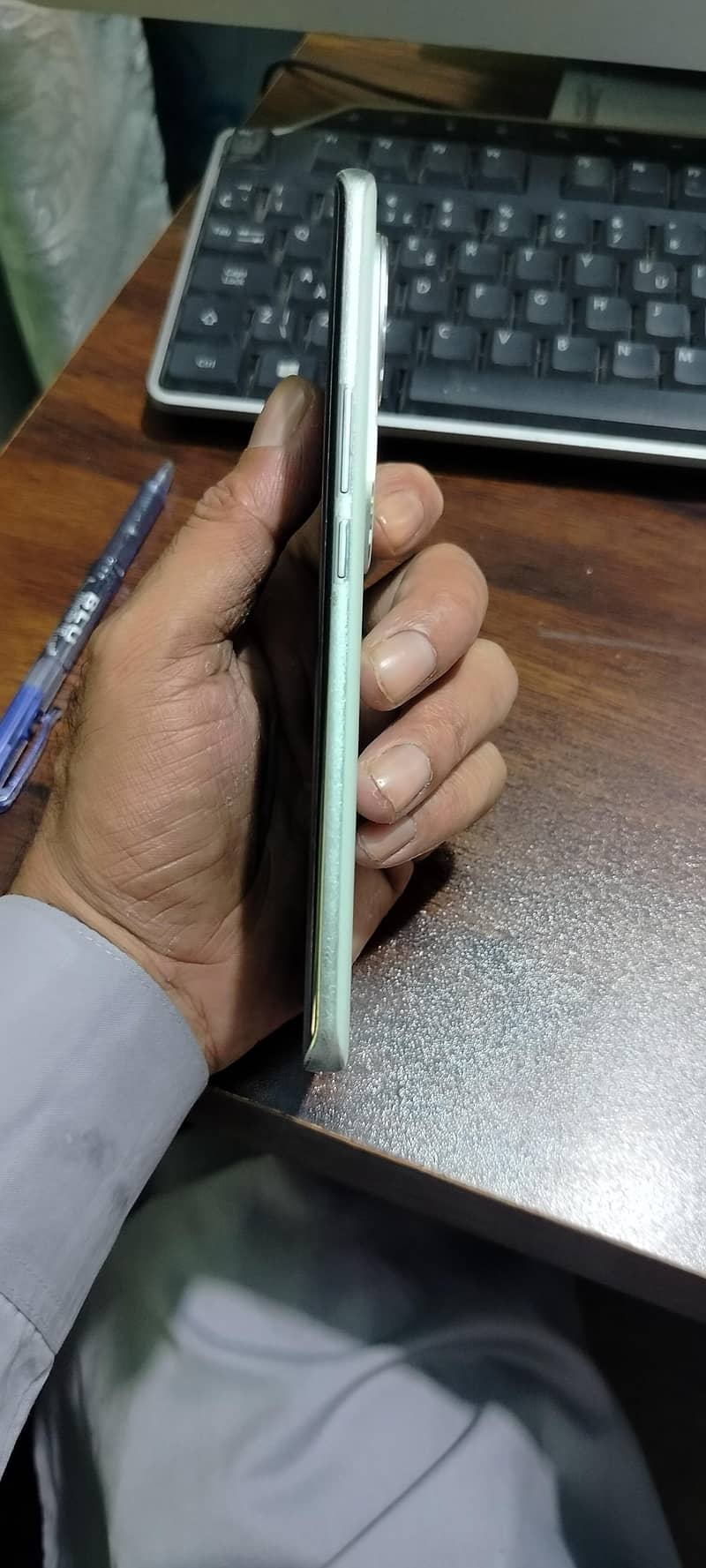 Vivo V40e 7