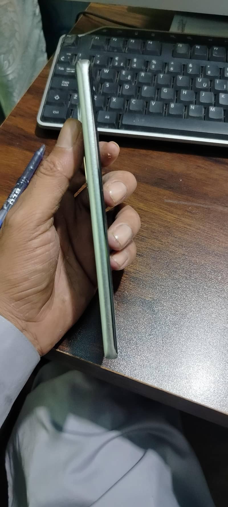 Vivo V40e 8