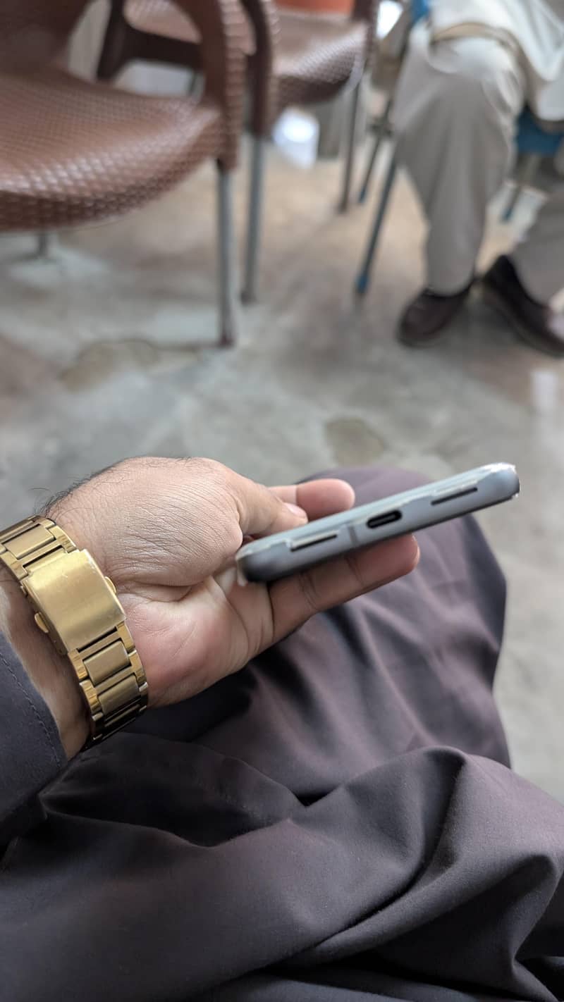 Google Pixel 8 2