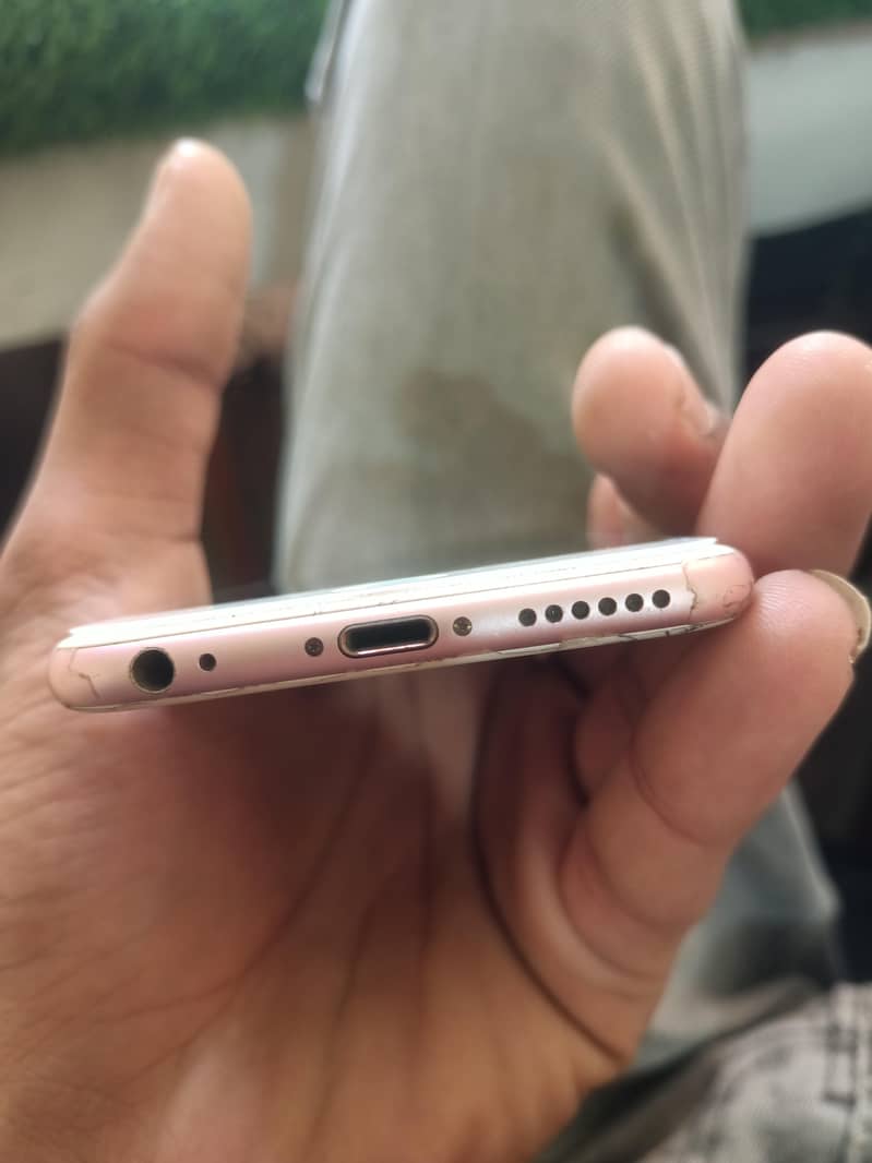 Apple iPhone 6S 2