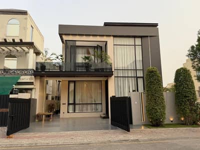 11 MARLA ULTRA LUXURY HOUSE FOR SALE IN GHAZNVI BLOCK BAHRIA TOWN LAHORE
