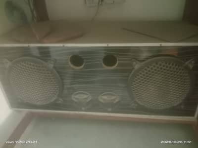 speaker with amplifire