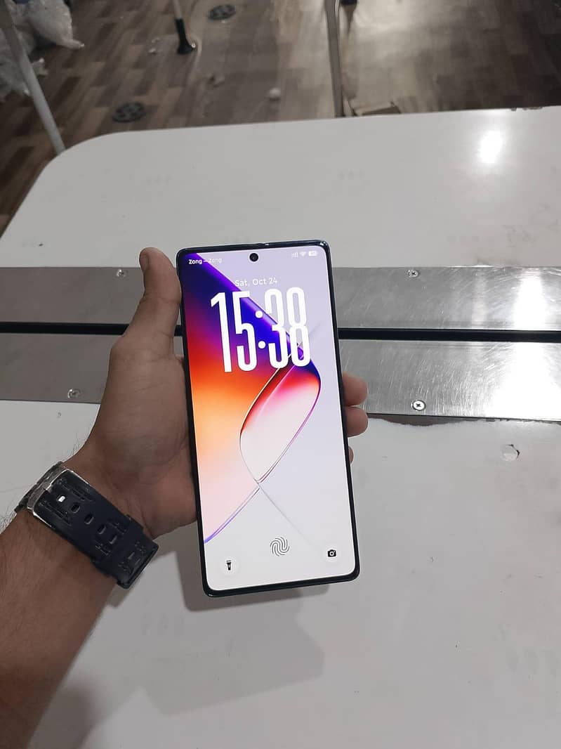 Infinix Note 40 5