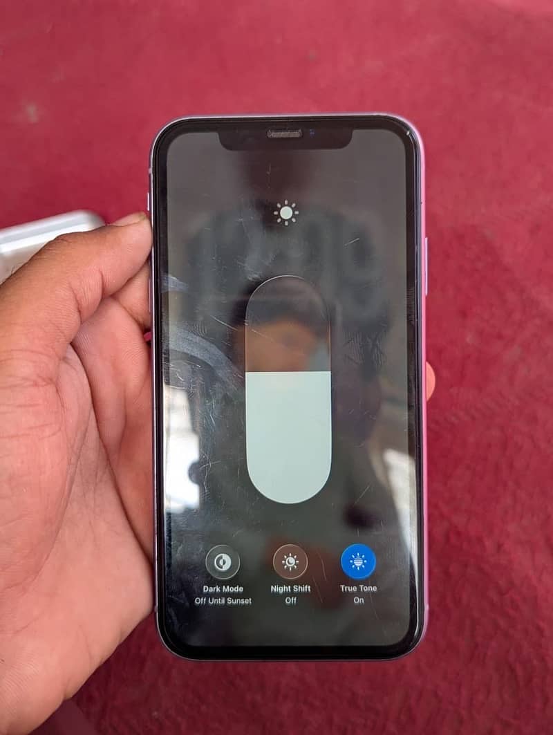 Apple iPhone 11 4