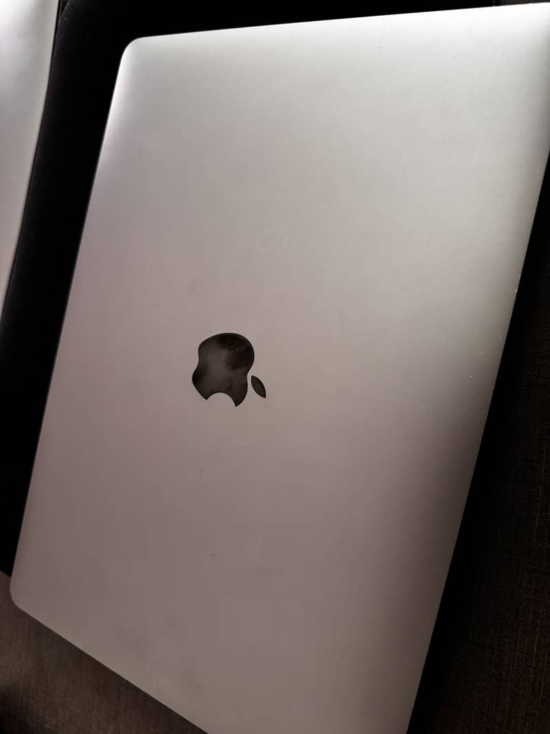 Macbook pro 13.3” 2017 0