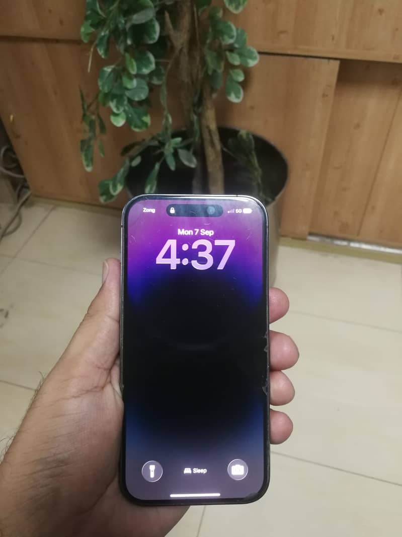 Apple iPhone 14 Pro 0