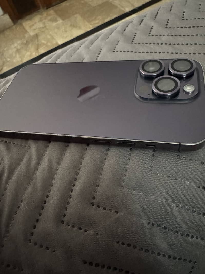 Apple iPhone 14 Pro 4