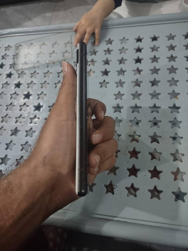 Google Pixel 6a 3