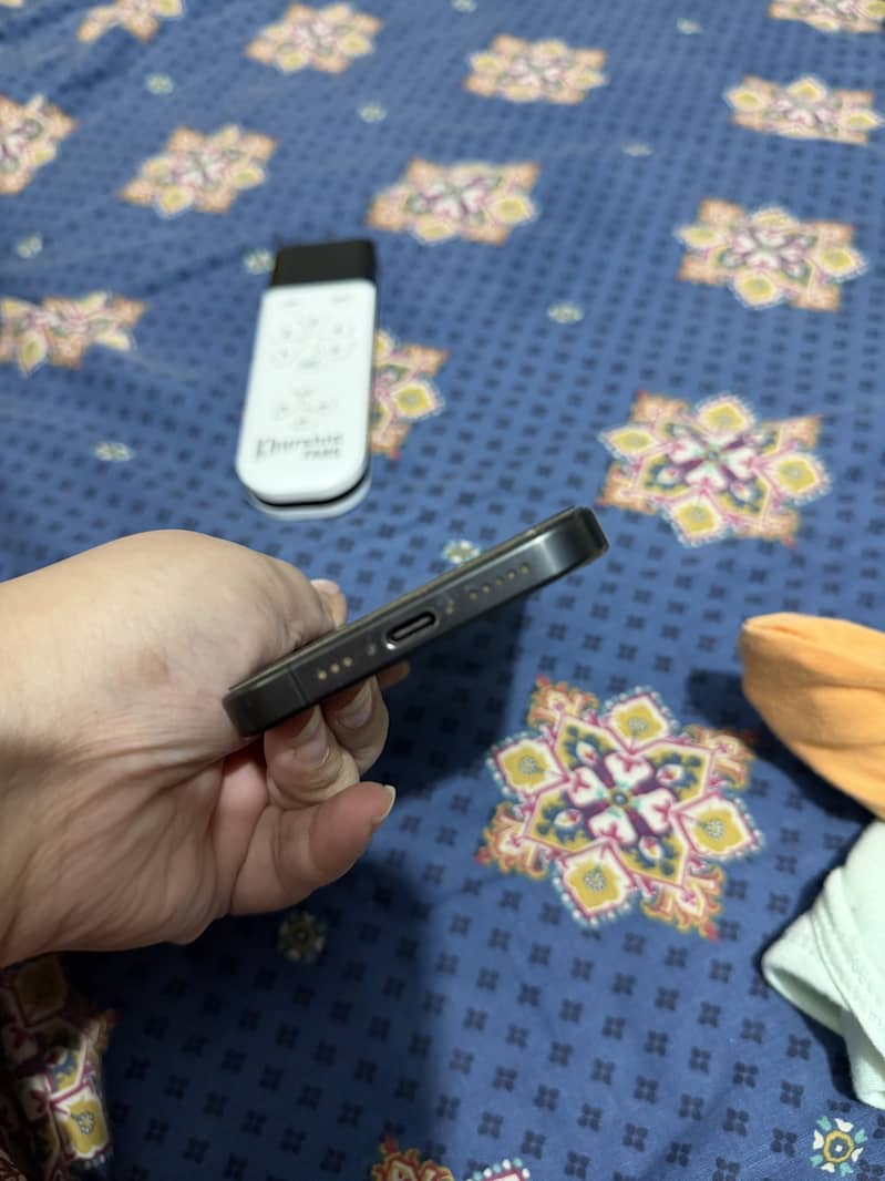 Apple iPhone 15 Pro 7