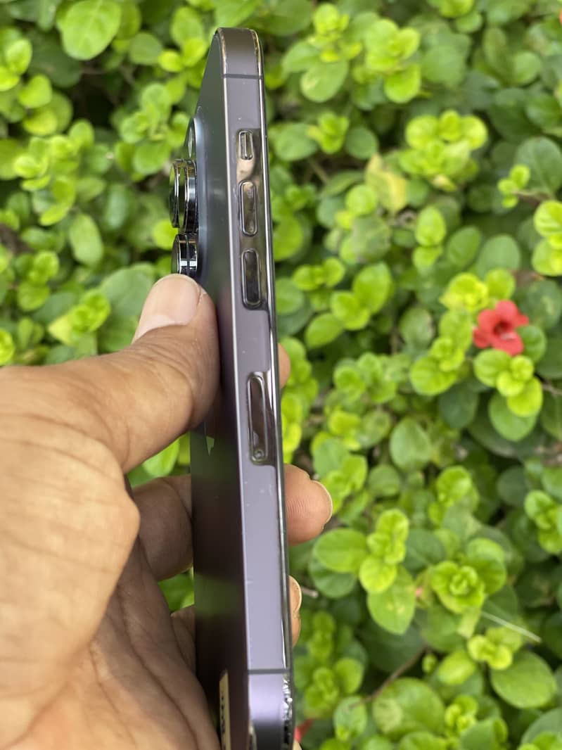 Apple iPhone 14 Pro 3