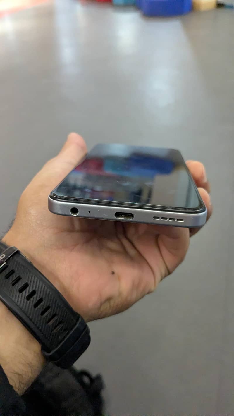 Infinix Smart 10 4