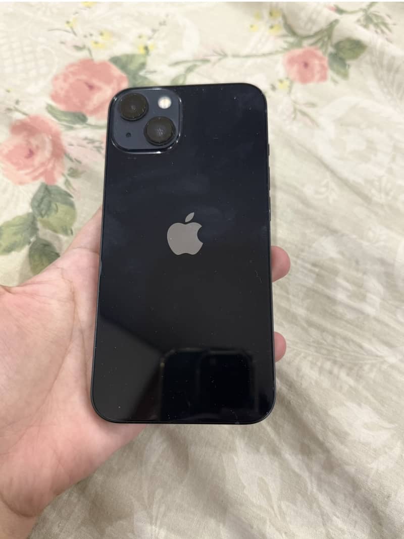 Apple iPhone 13 - Mobile Phones - 1120889044
