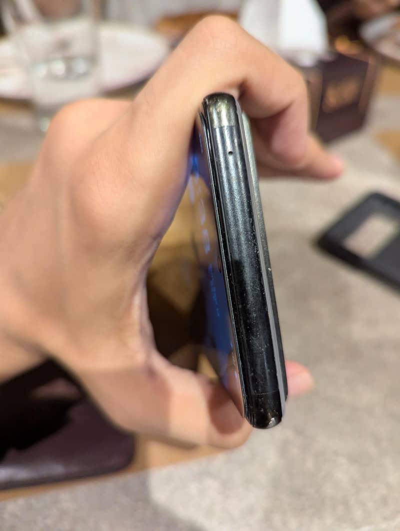 Google Pixel 6 4
