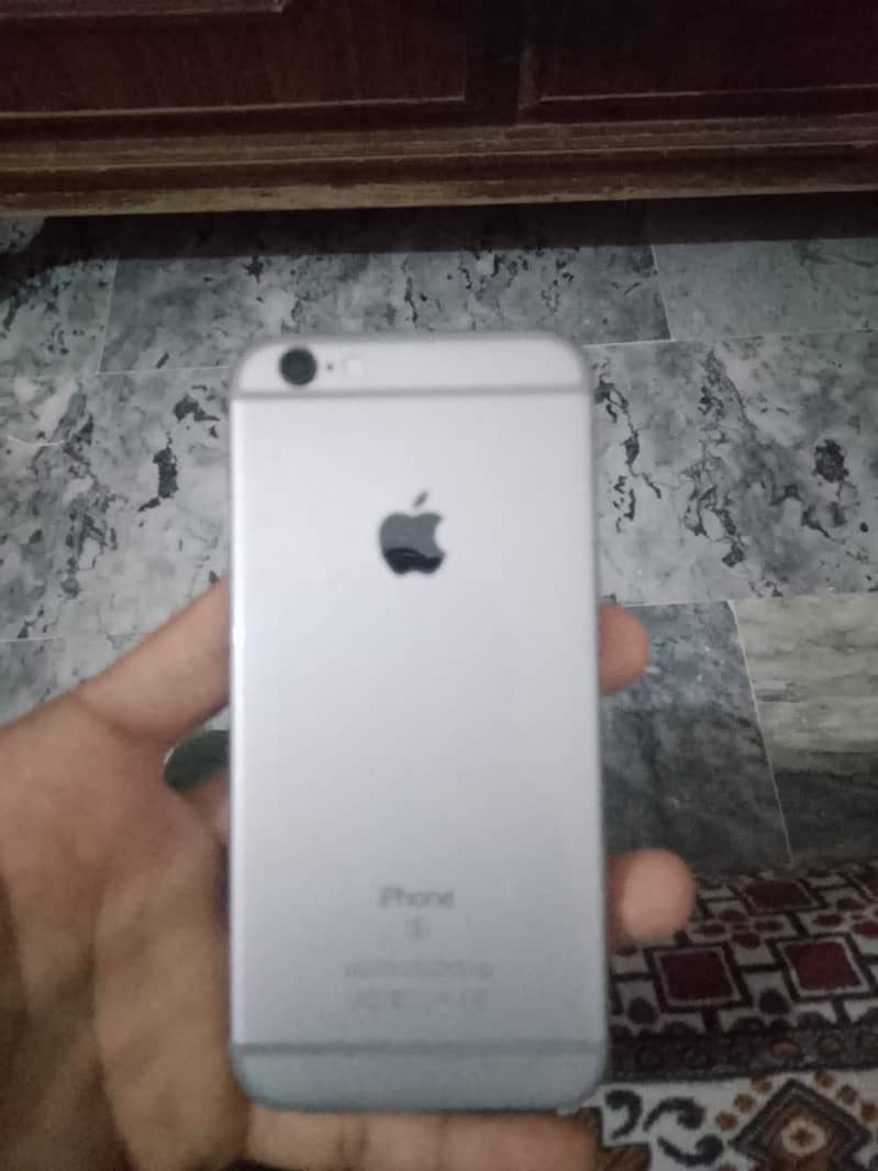Apple iPhone 6S 1