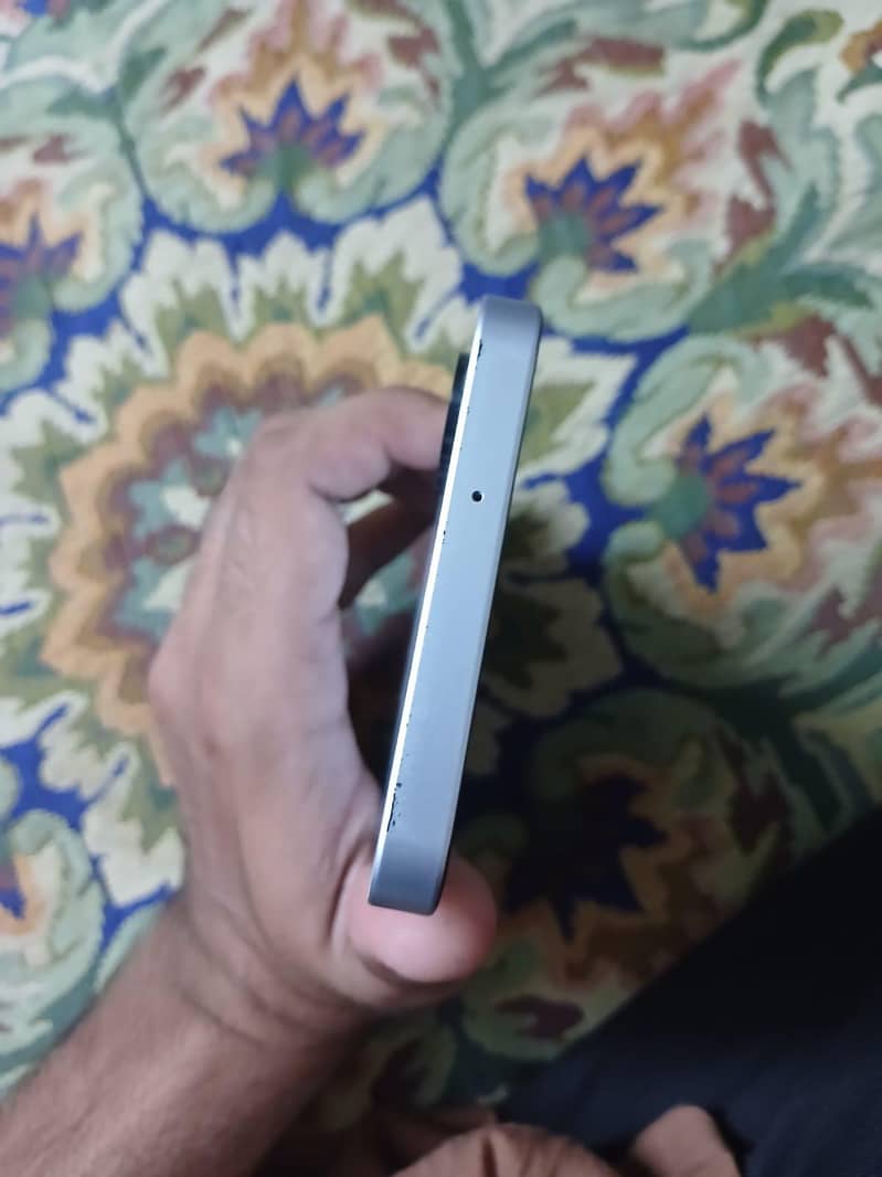 Samsung Mobile A06 5