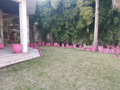 F-7 Main Margalla Rd Plot