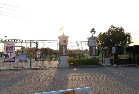 Facing Park 10 Marla Residential Plot In Central Park Housing Scheme Of Lahore Is Available For sale