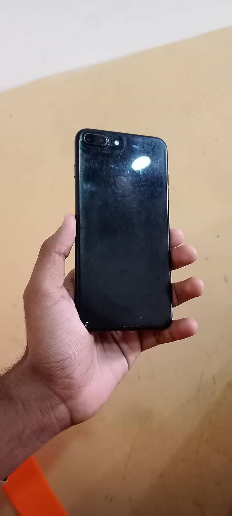 Apple iPhone 7 Plus 0