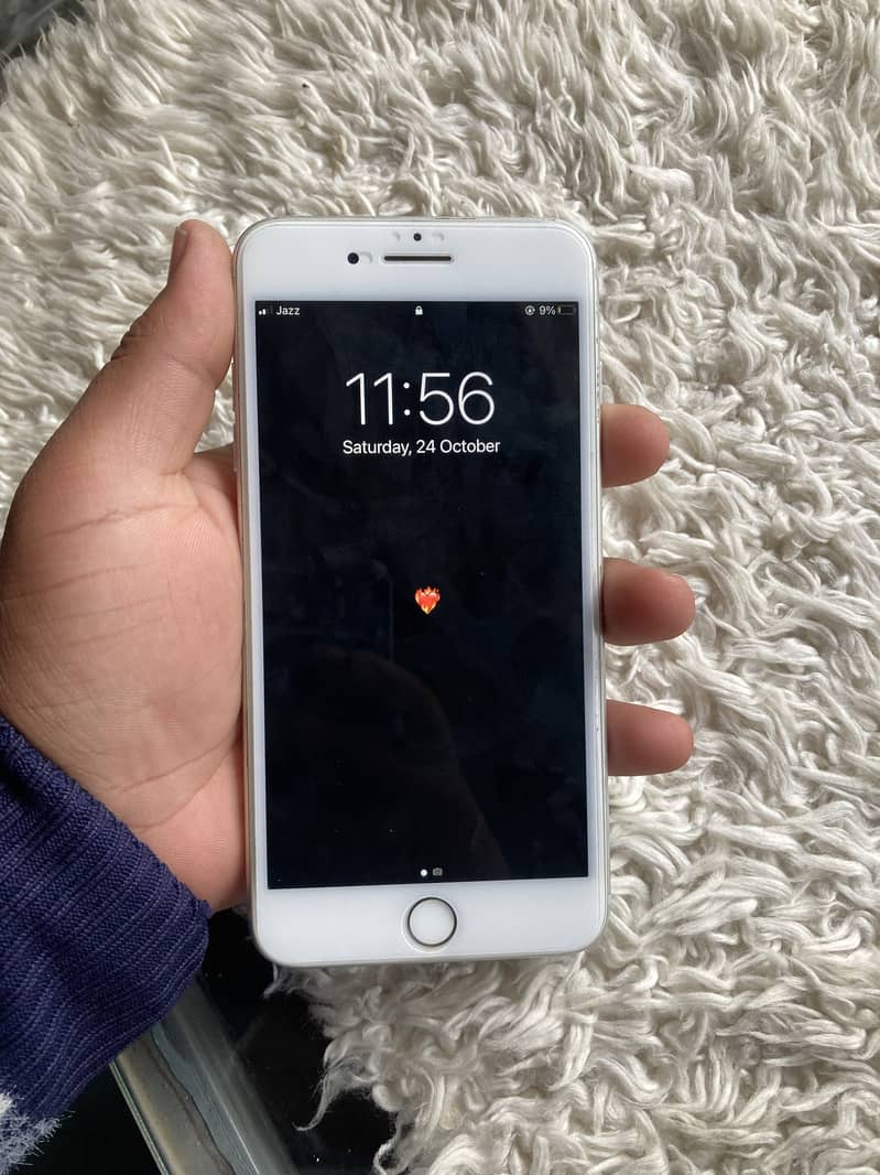 Apple iPhone 7 Plus 6