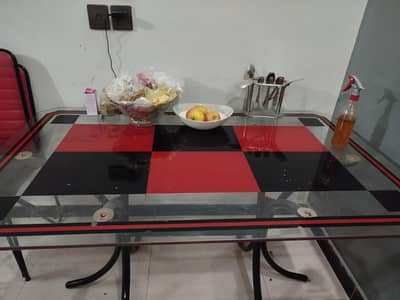 dinning table with four chairs
