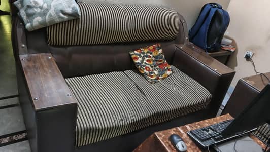 Sofa set for Sale.