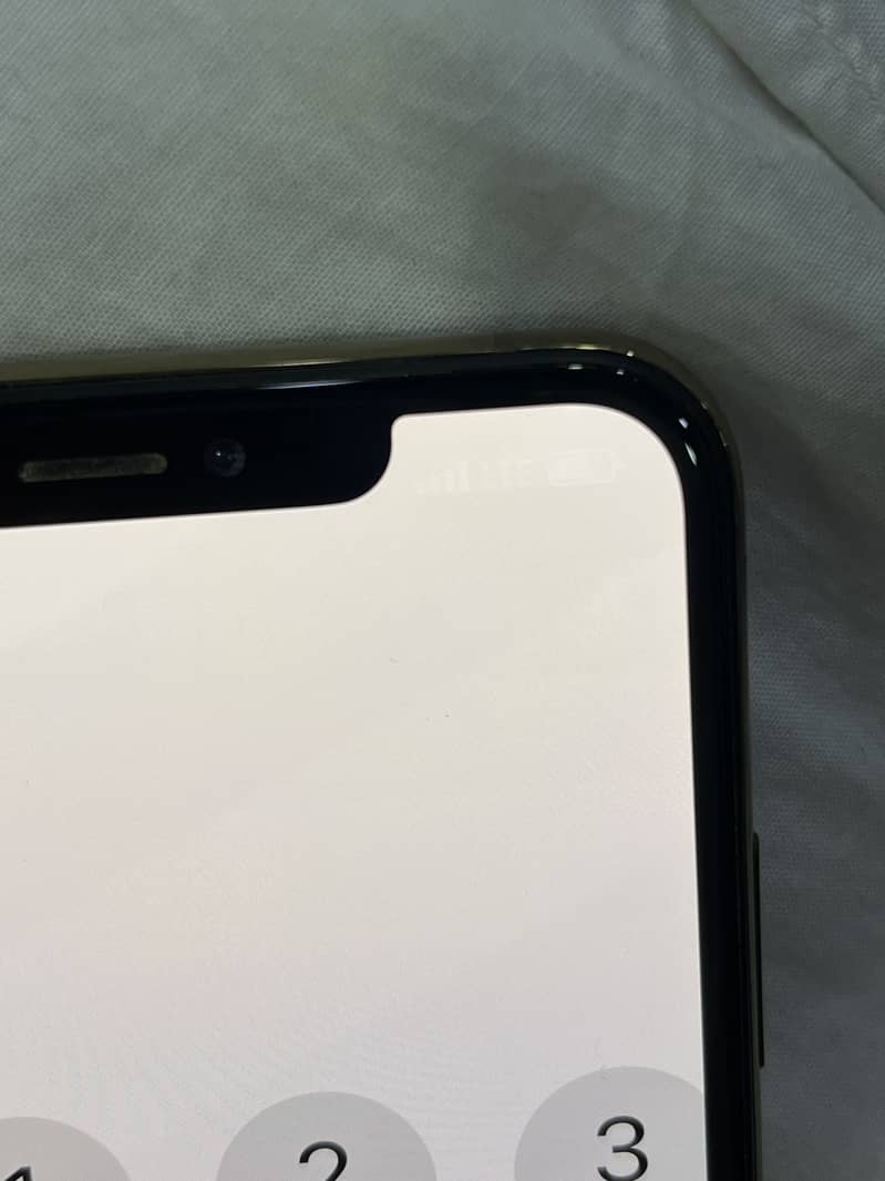 Apple iPhone XS Max 0