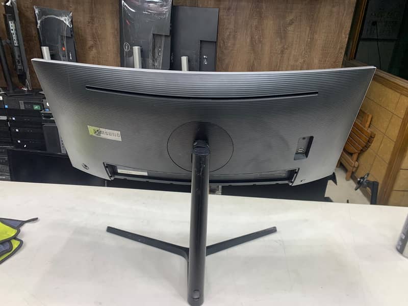 SAMSUNG 34
