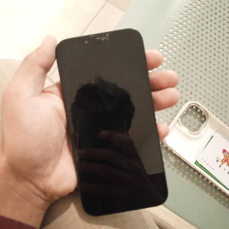 Apple iPhone 13 6