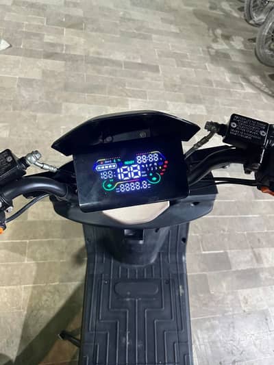 Crown FireFly Ev