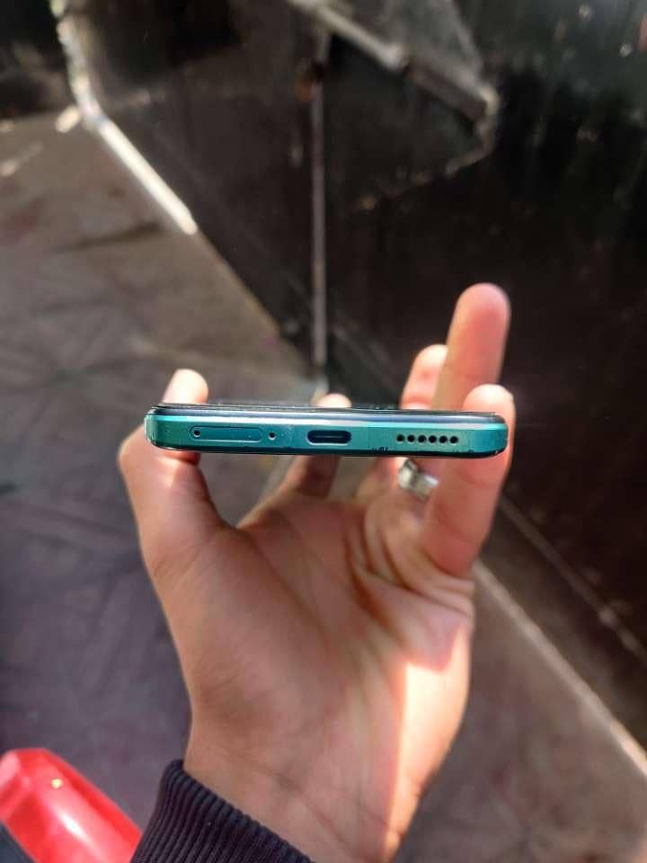 Huawei Nova Y72 3