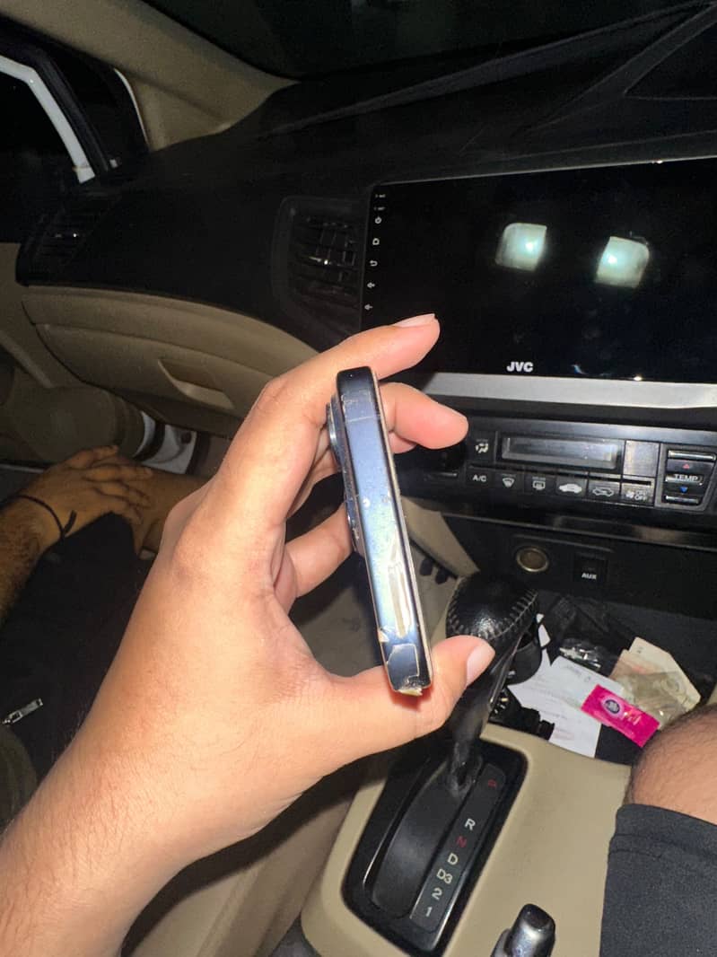 Apple iPhone 15 Pro 6