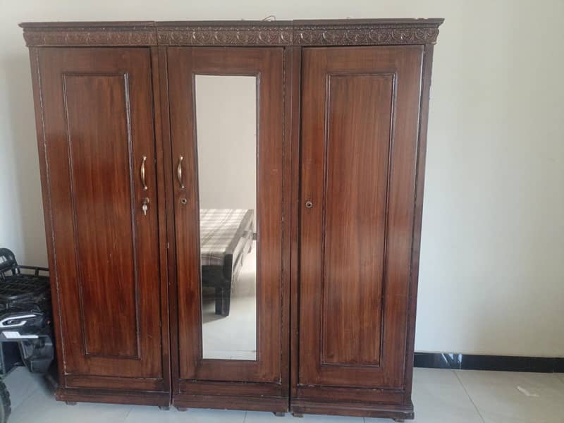 wardrobe 1