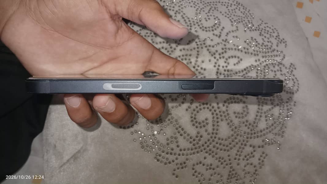 Apple iPhone 13 4