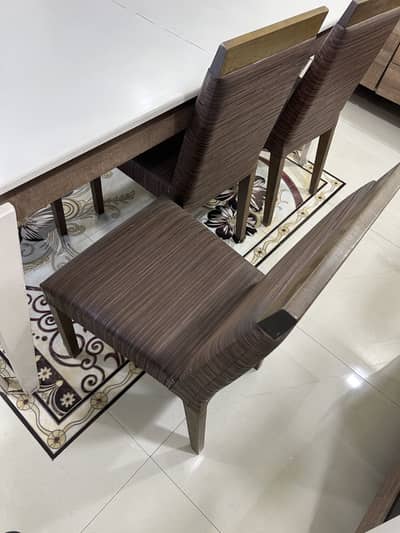 Dining Table for sale
