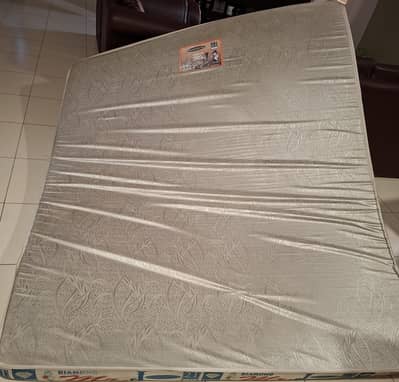 DIAMOND FOAM QUEEN MATTRESS FOR SALE