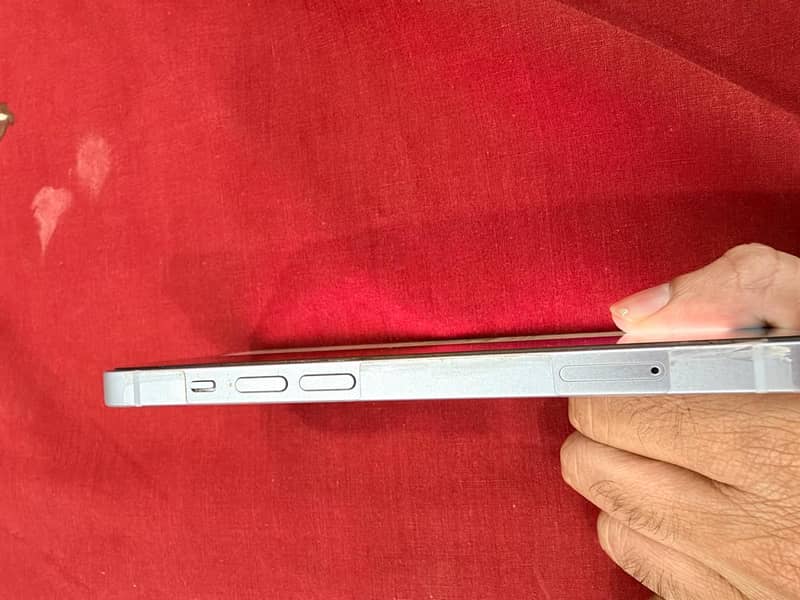 Apple iPhone 14 2